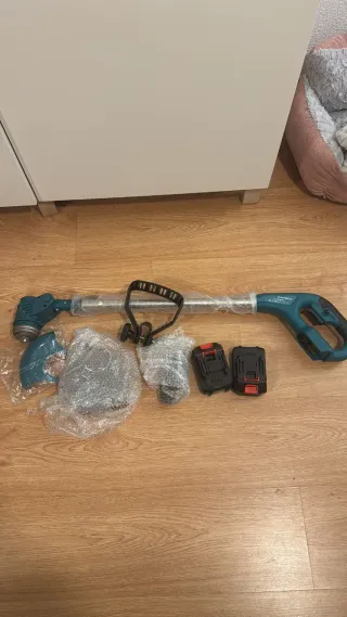 Desbrozadora a batería