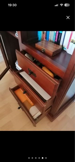 Aparador color Nogal de madera pino