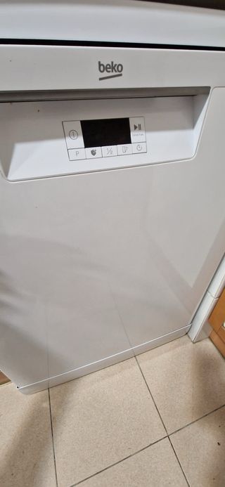 Lavavajillas Beko casi nuevo