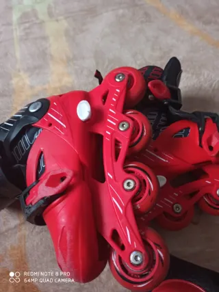 Set Patines y Protecciones Patinete Rojo