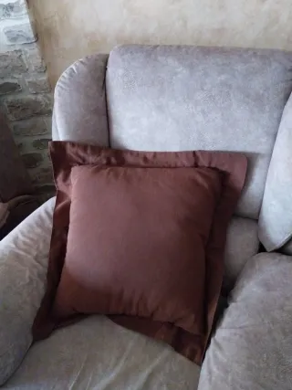 Cojines marrones de tela