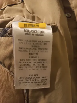 Gabardina/Plumas Aquascutum Beige