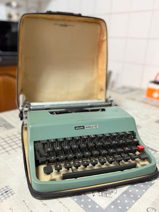 Olivetti Lettera 32 Máquina Escribir Vintage