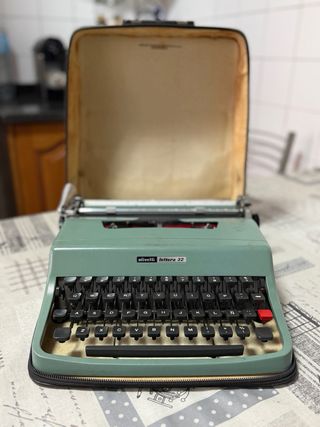 Olivetti Lettera 32 Máquina Escribir Vintage