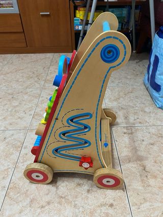 Correpasillos de madera ItsImagical