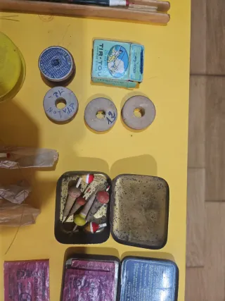 Artículos de pesca vintage años 40-50