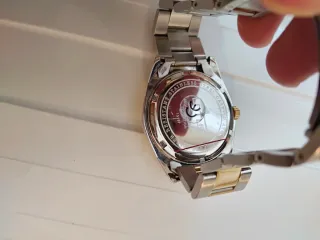 Reloj Lotus bicolor usada 2 dia