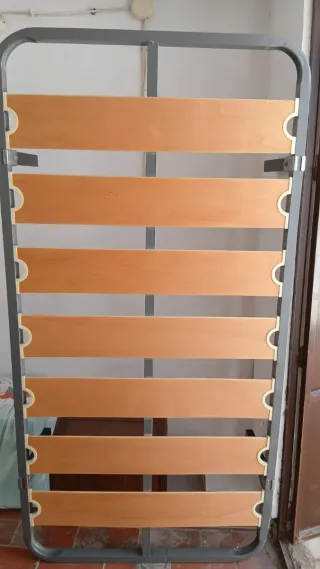 Somier metálico con lamas de madera