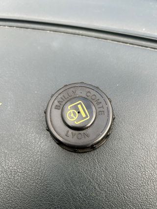 Tapón líquido dirección Renault Clio