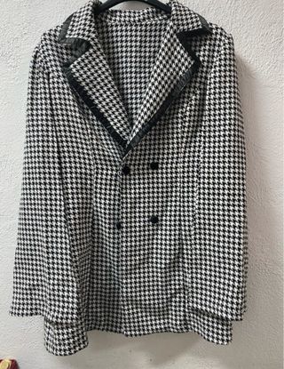 Chaqueta Houndstooth con Solapas Negras