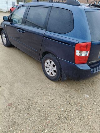 KIA Carnival 2000