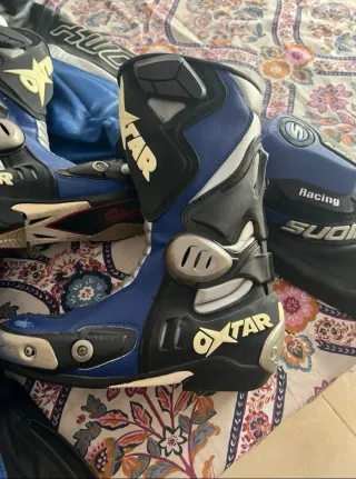 Mono y botas de moto SUOMY