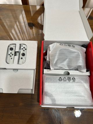 Nintendo Switch OLED Bianca Edizione Giapponese