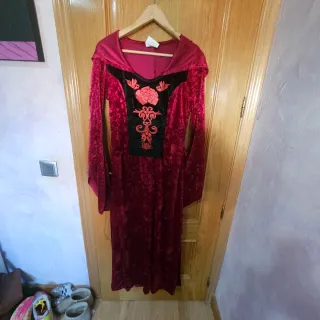 Disfraz Dama Medieval Rojo y Negro