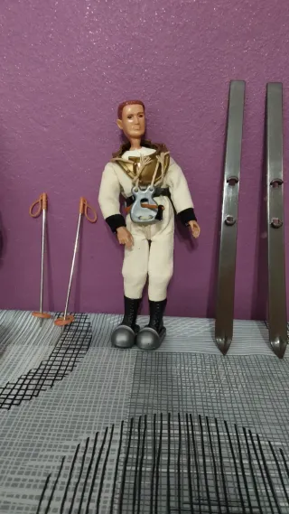 Muñecos Madelman Explorador y Buzo