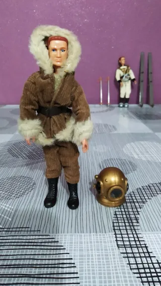 Muñecos Madelman Explorador y Buzo