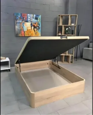 Canapés + colchones + cabezales + Mesitas