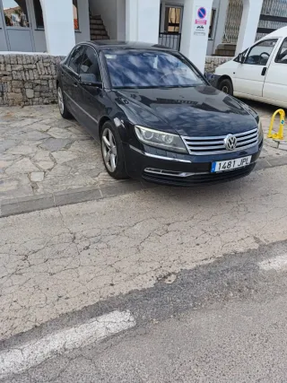 Volkswagen Phaeton 2012