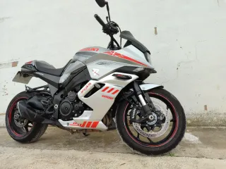 Suzuki Katana 1000 Plata