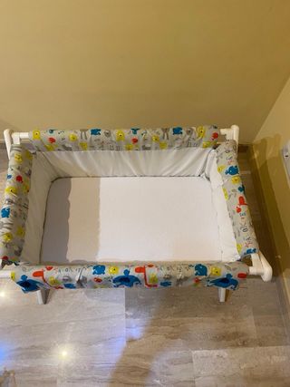 Minicuna madera blanca con estampado
