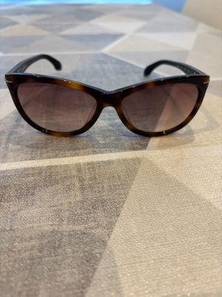 Gafas de sol Calvin Klein Tortoise