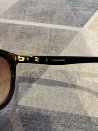 Gafas de sol Calvin Klein Tortoise