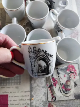 Juego de café porcelana blanco y dorado