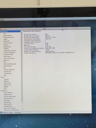 iMac 20 con tastiera e mouse Apple