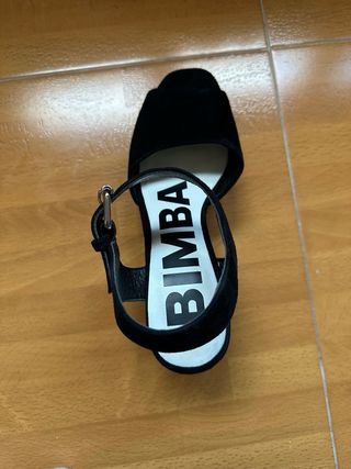 Sandalias Bimba y Lola Negras
