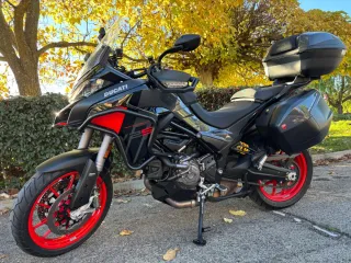 Ducati Multistrada V2S Negra