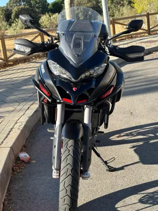 Ducati Multistrada V2S Negra