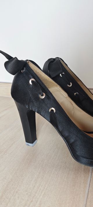 Scarpe tacco Made in Italy n. 38 fiocco