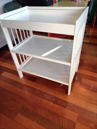 Cambiador bebé IKEA blanco