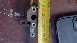 Conector para motosierra