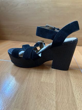 Sandalias Bimba y Lola Negras