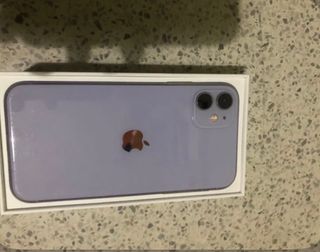 IPhone 11 púrpura