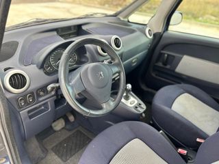 Peugeot 1007 1.4i 75cv 2-Tronic 2006