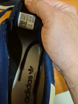 Zapatillas Adidas Azul y Blanco