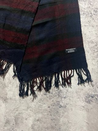 Bufanda Burberry Azul y Roja