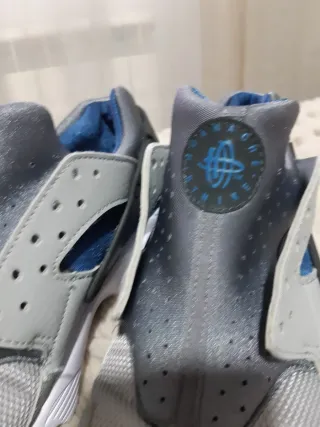 Nike Huarache grises y azules