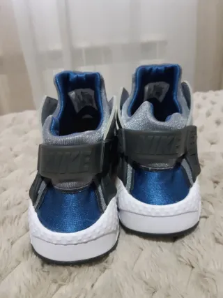 Nike Huarache grises y azules