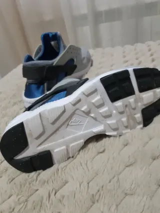Nike Huarache grises y azules