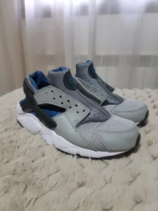 Nike Huarache grises y azules