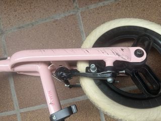 Bicicleta senza pedali rosa