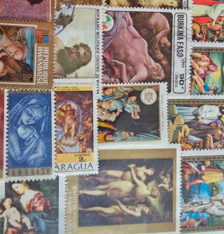 Lotto 30 francobolli tematici religiosi vari Paesi