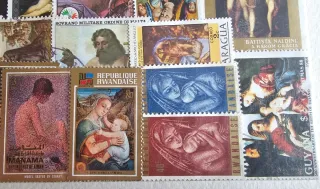 Lotto 30 francobolli tematici religiosi vari Paesi