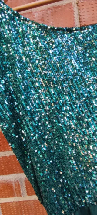 Body lentejuelas verde asimétrico