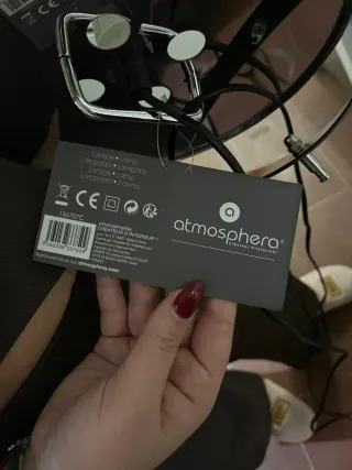 Lámpara de pie foco plateada y blanca