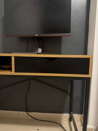 Escritorio madera y metal