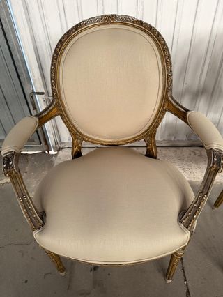 Pareja de sillones antiguos tapizados